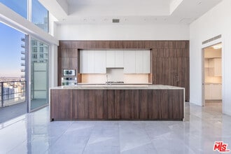 Building Photo - 1201 S Hope St