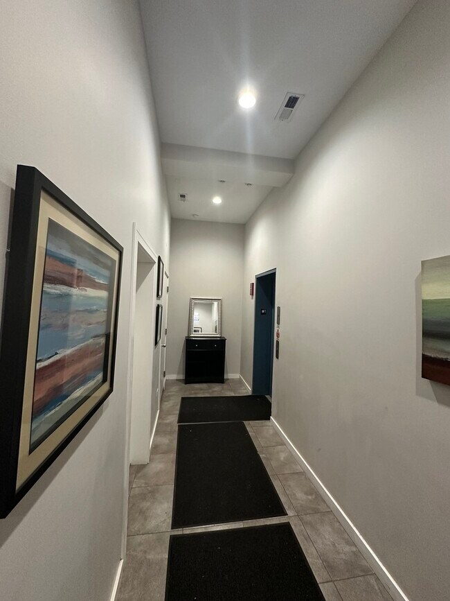 Foto del edificio - 3536 N Ashland Ave