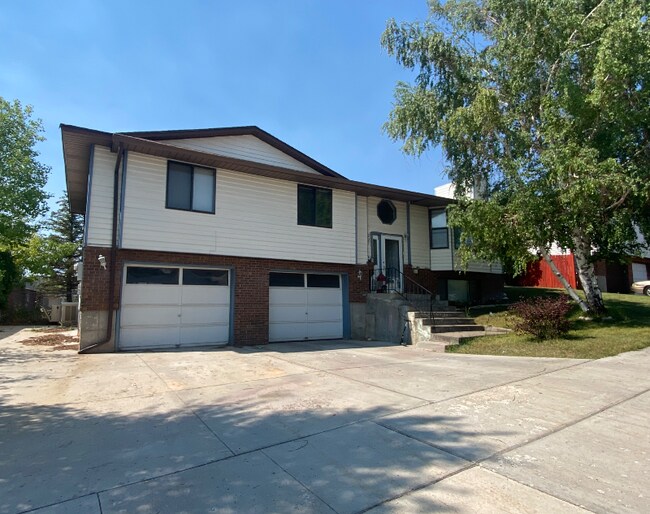 Foto del edificio - 207 Holbrook Ct
