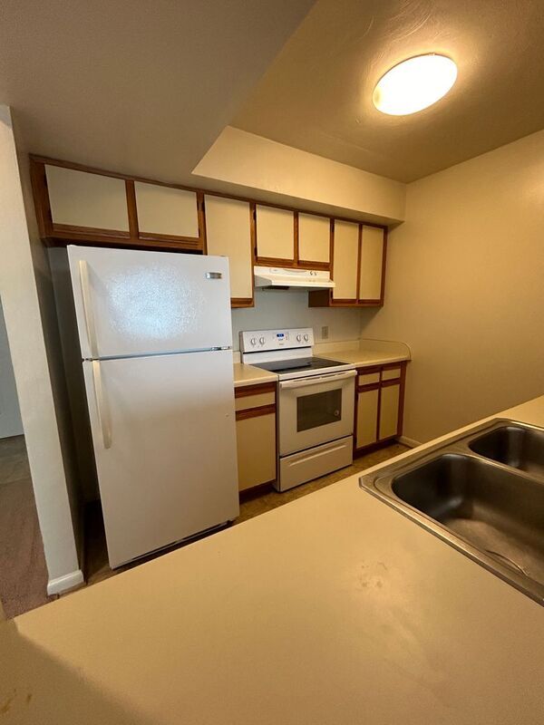 Foto del edificio - 3837 Staffordshire Ln