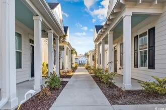 Building Photo - 3553 Ladybank Loop