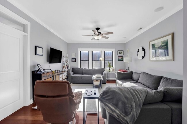 Foto del edificio - 1608 W Byron St