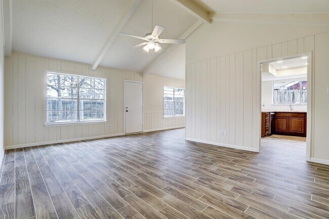 Building Photo - 7918 Baneway Dr