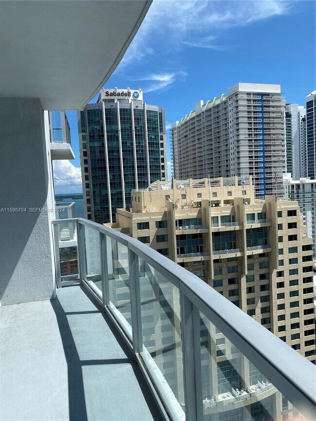Foto del edificio - 1060 Brickell Ave