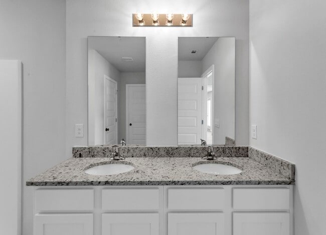 Building Photo - 839 Otto Loop