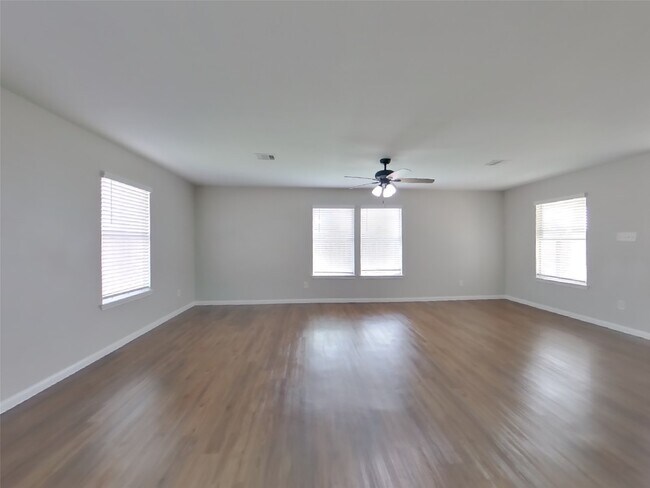 Building Photo - 21414 Jamals Way