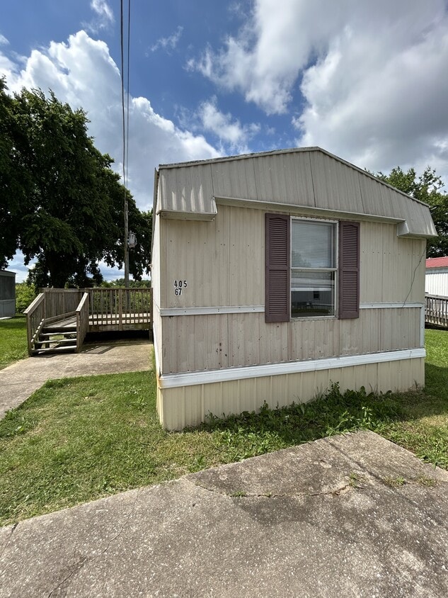 Foto principal - 405 Debby St