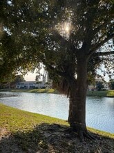 Building Photo - 75 Sheffield D