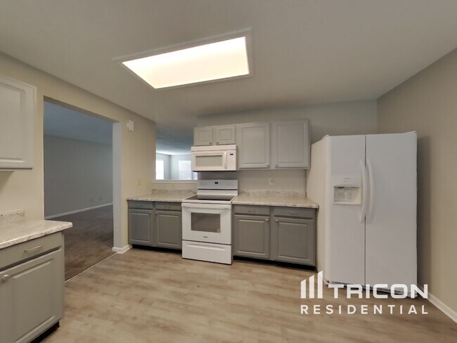 Building Photo - 2085 Westmere Drive Plainfield IN