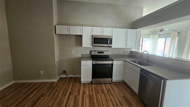 Foto del edificio - 516 Lookout Mountain Trail