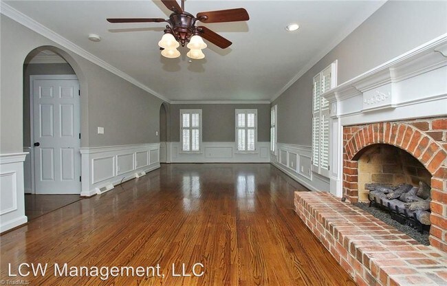 Building Photo - 3 br, 2.5 bath House - 2230 Glenshire Court