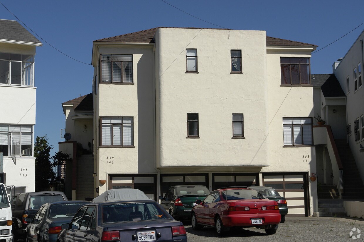 Building Photo - 347 Wayne Ave