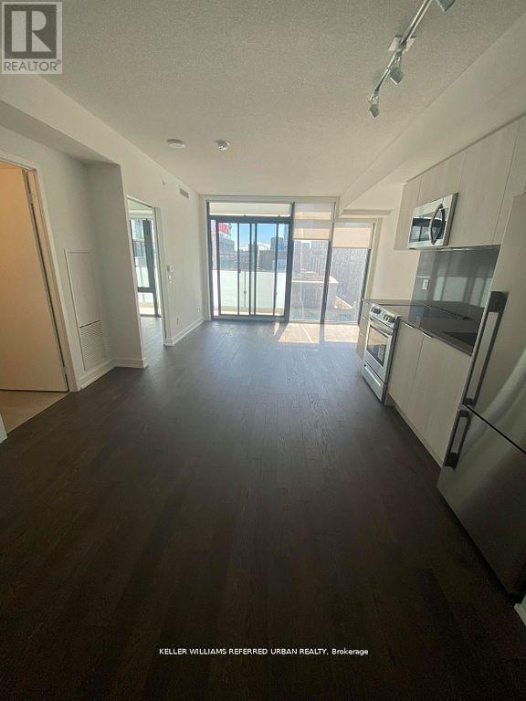 Photo principale - 25 Richmond St E