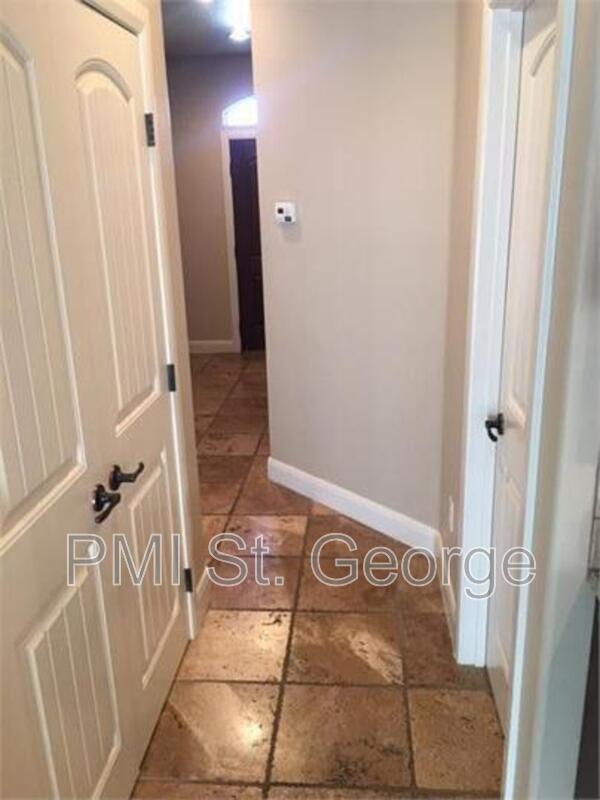 Building Photo - 2075 Sir Monte Dr