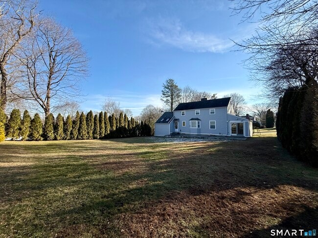 Foto del edificio - 16 Killian Ave