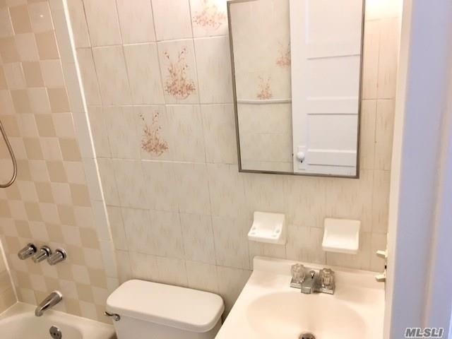 Foto del edificio - 105-49 89th St