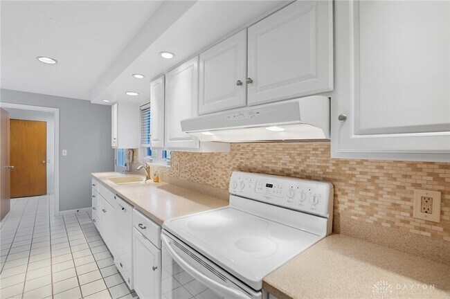 Foto del edificio - 1033 Georgian Dr