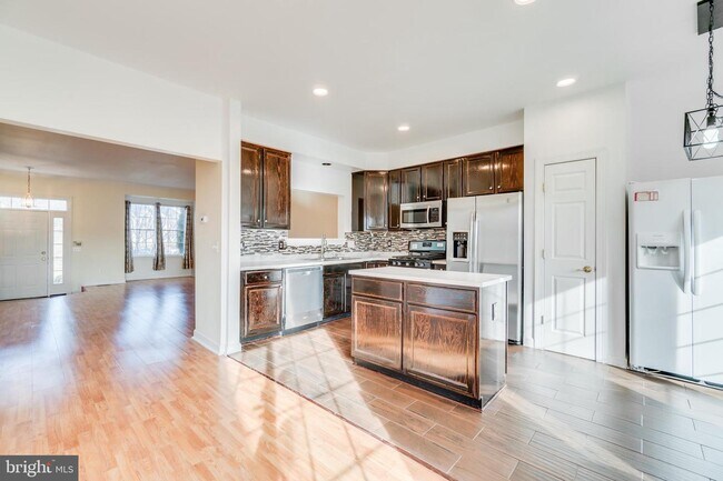 Building Photo - 14272 Madrigal Dr