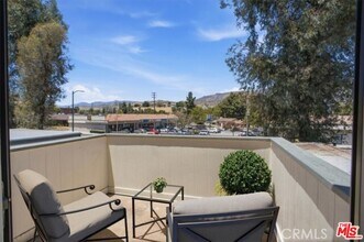 Building Photo - 10566 Sunland Blvd