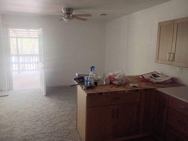 Foto del edificio - 738 Old Pin Oak Rd