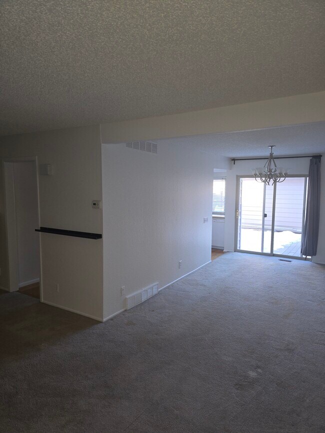 Foto del edificio - 3770 S Mission Pky