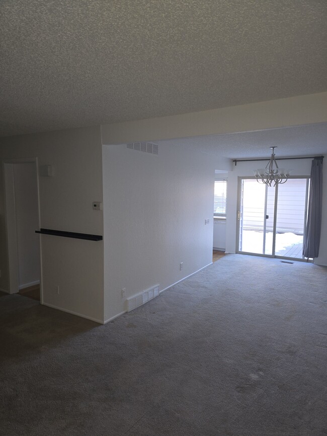 Photo - 3770 S Mission Pky Townhome