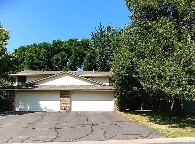 8617 N Zinnia Way, Maple Grove, MN 55369 Condo for Rent in Maple