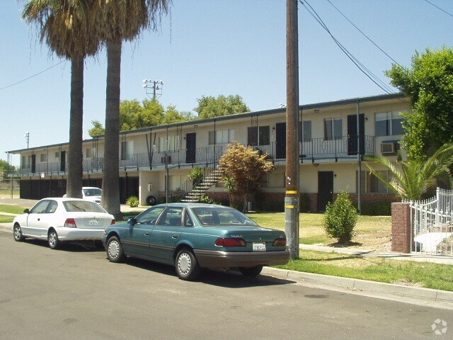 Building Photo - 3621 E Garland Ave