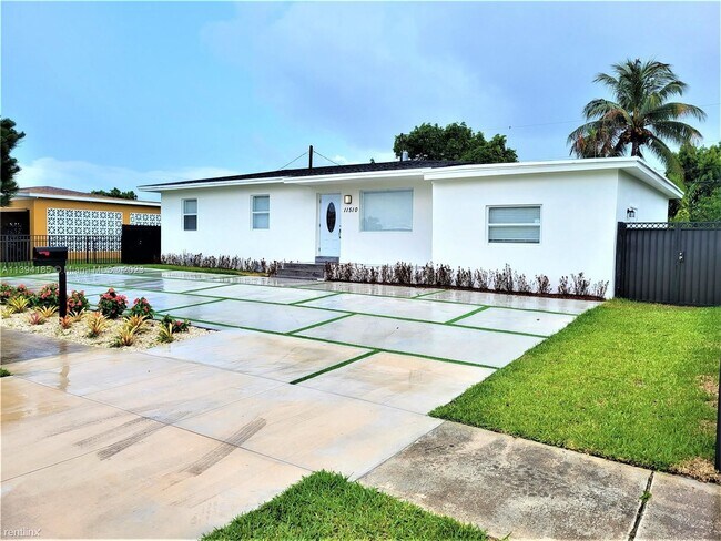 Building Photo - 4 br, 1 bath House - 11510 SW 140th Ter