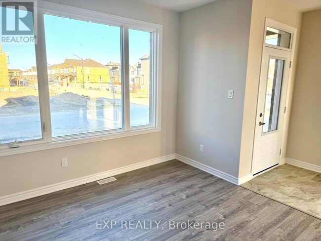 Building Photo - 805 Anemone Mews