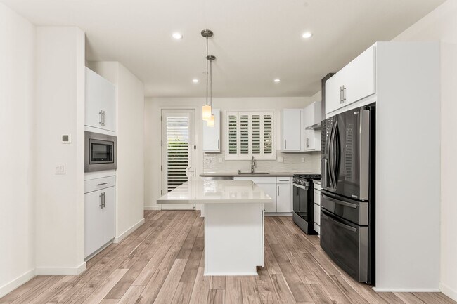 Foto del edificio - 195 Log Pond Ln