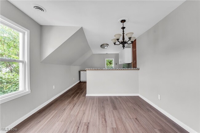 Foto del edificio - 7024 Clark Ave