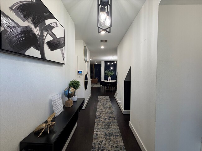 Foto del edificio - 2417 Noble St