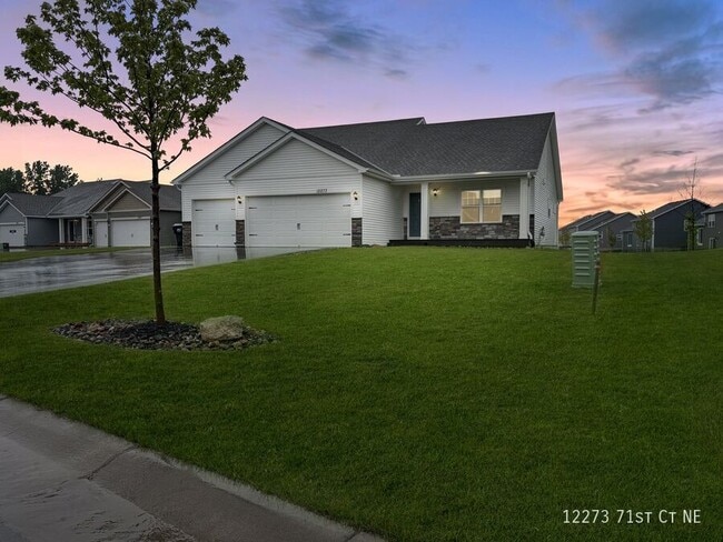 Building Photo - 12273 71st Ct NE