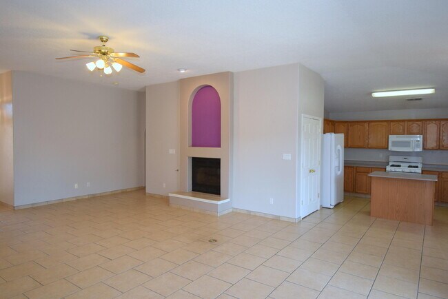 Foto del edificio - 5415 Kokopelli Ct NW
