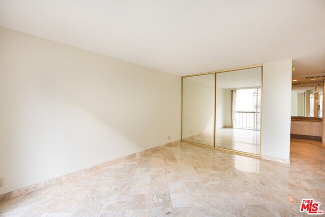 Foto del edificio - 10747 Wilshire Blvd