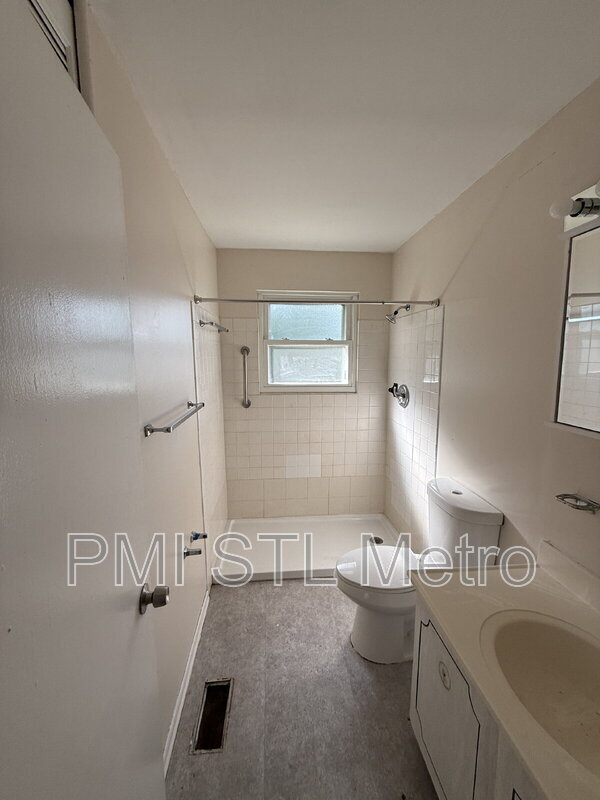 Foto del edificio - 4924 Spring Forest Ln