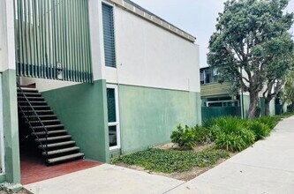 Building Photo - 3700 Dean Dr