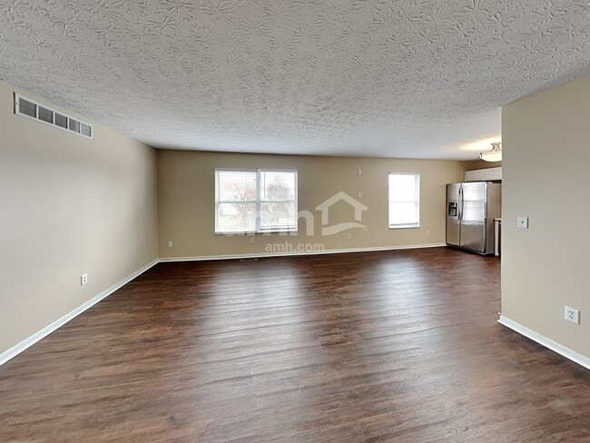 Foto del edificio - 7601 Farm Hill Drive