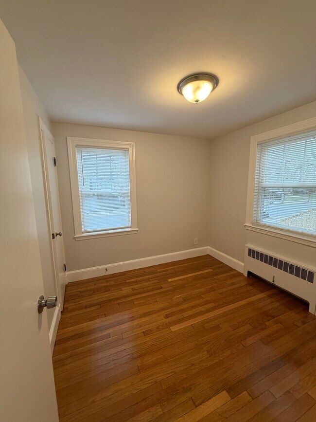 Building Photo - 460 Highland Ave