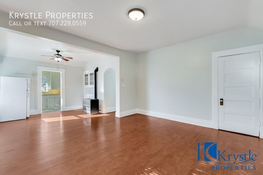 Foto principal - Newly Remodeled Adorable Upper Level Apart...