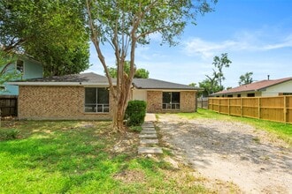 Building Photo - 3808 Corto St