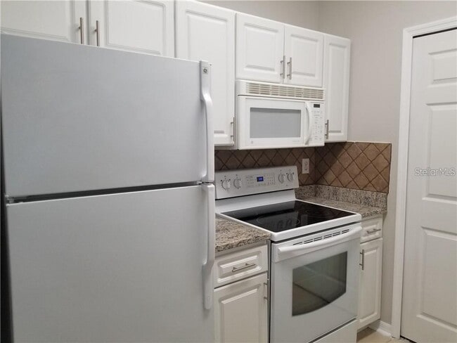 Building Photo - 1910 E Palm Ave