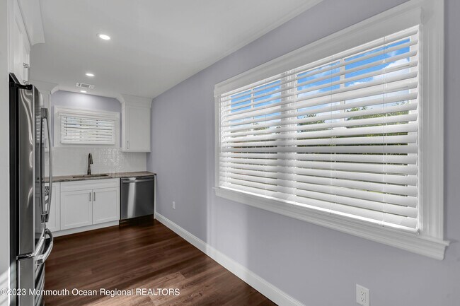 Foto del edificio - 419 10th Ave