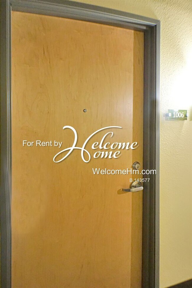 Foto del edificio - High-rise Montage - Extra Large 1 Bedroom ...