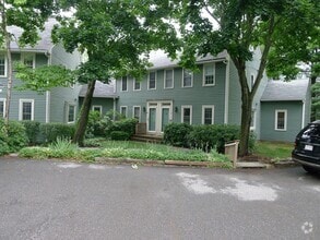 Building Photo - 89 Brookdale Cir
