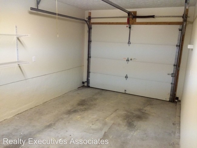 Building Photo - 8524 Constance Way