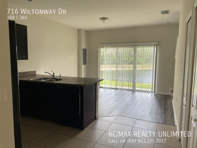 Building Photo - 716 Wiltonway Dr