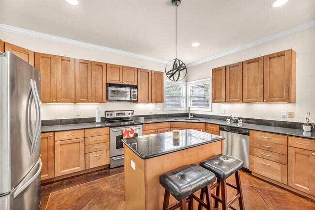 Building Photo - 17706 Sly Fox Dr