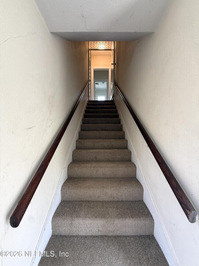 Foto del edificio - 1329 Cherry St